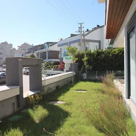 Professionally Maintained, Spacious New Residences Near Lara & Kundu 公寓 *