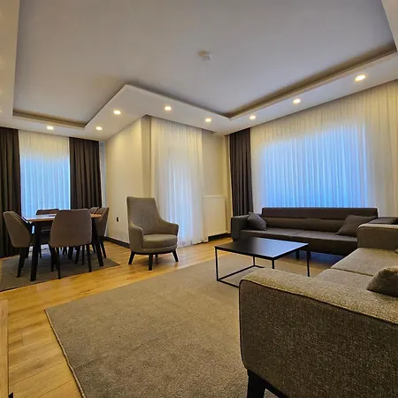 Apartment Professionally Maintained, Spacious New Residences Near Lara & Kundu *