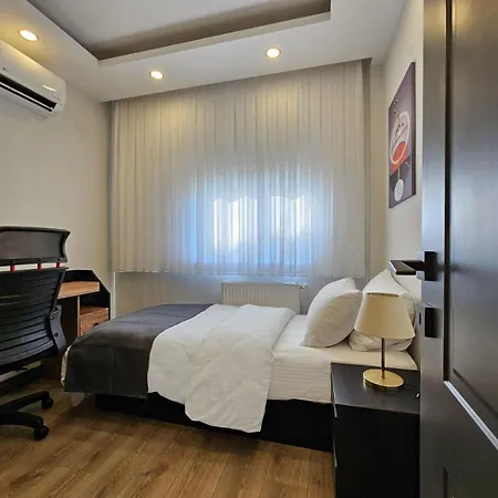 New Flats With Large Living Spaces Close To Lara Beach&kundu Entertaintment Center Apartment *