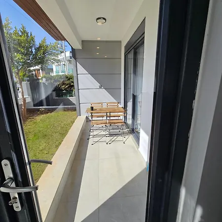 Apartment New Flats With Large Living Spaces Close To Lara Beach&kundu Entertaintment Center *