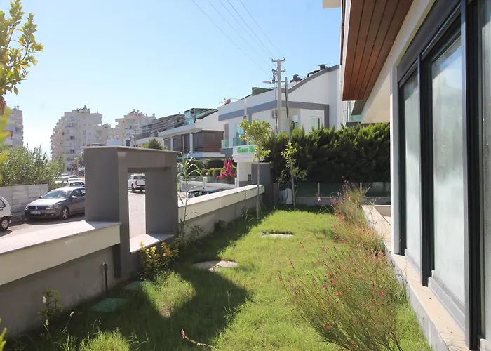 Professionally Maintained, Spacious New Residences Near Lara & Kundu דירה *